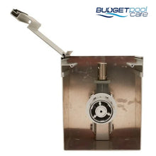 Load image into Gallery viewer, Daisy Below Ground Box Rollers - Small Daisy Pool Rollers