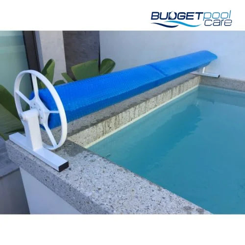 Daisy Sq Pool Roller Daisy Pool Rollers