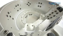 Load image into Gallery viewer, Myhottub 6 Person Spa
